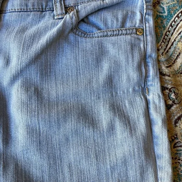 Dana Buchman Straight black label jeans light wash slight taper ankle size 6 - Picture 13 of 15